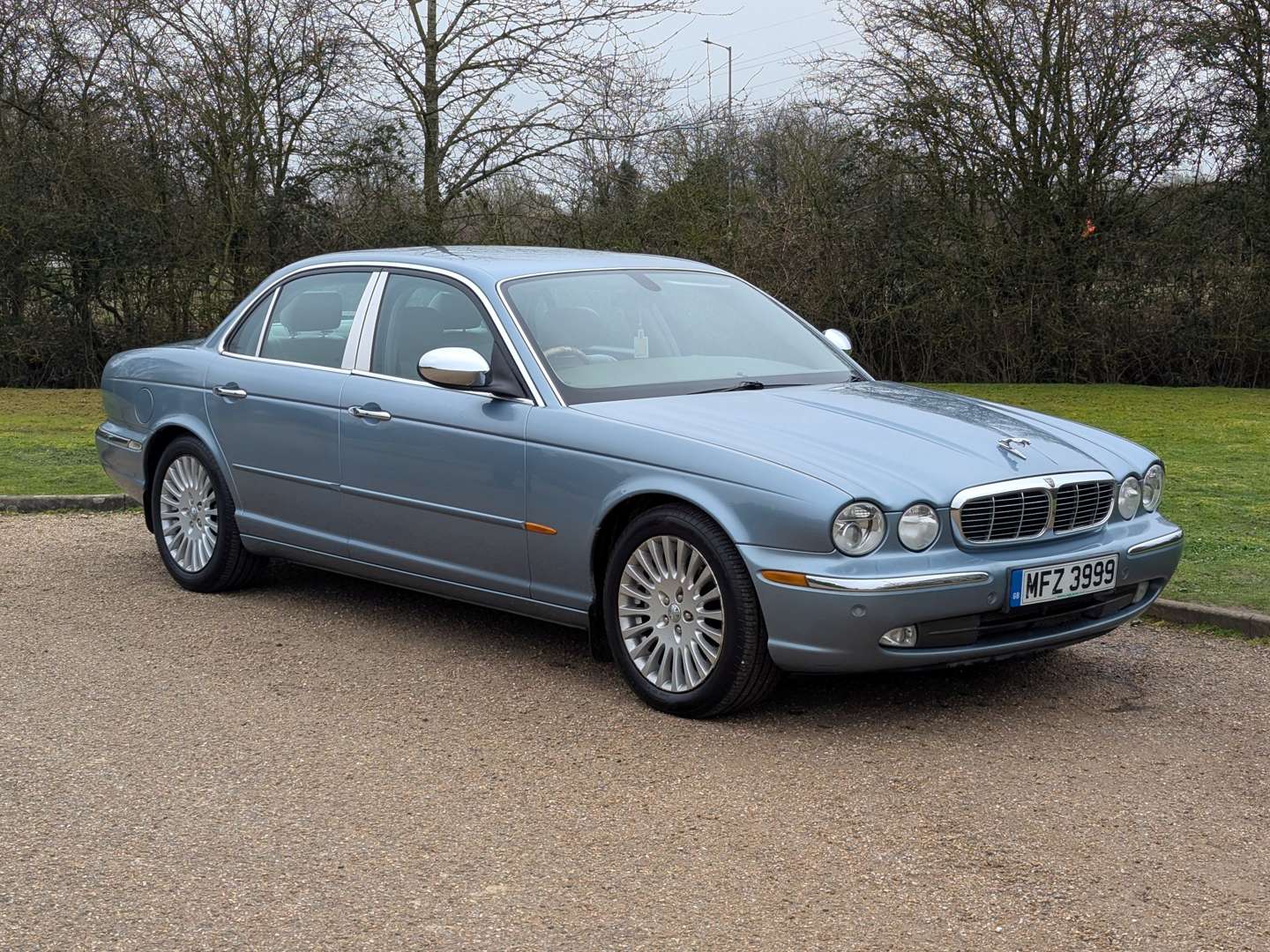 2003 JAGUAR XJ8 V8 SE AUTO - Image 1