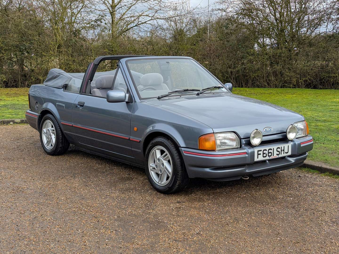 1989 FORD ESCORT 1.6I CABRIOLET - Image 1