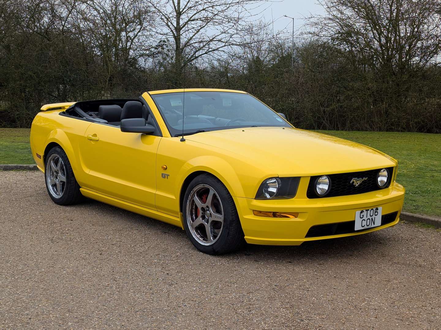2006 FORD MUSTANG AUTO LHD - Image 1