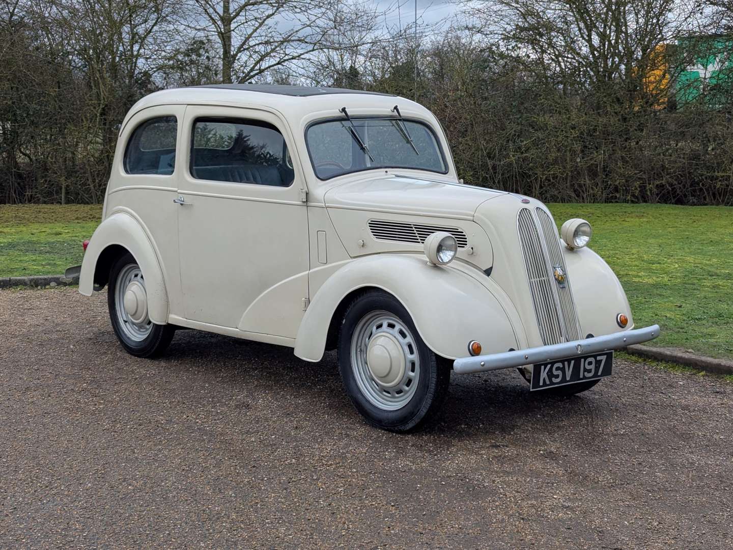 1954 FORD POPULAR - Image 1