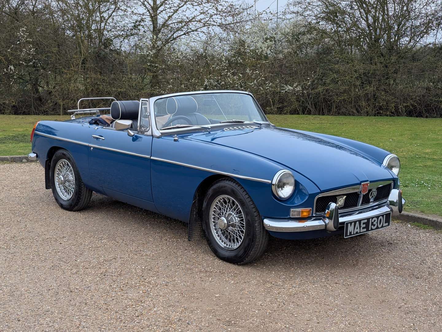 1972 MG B ROADSTER - Image 1