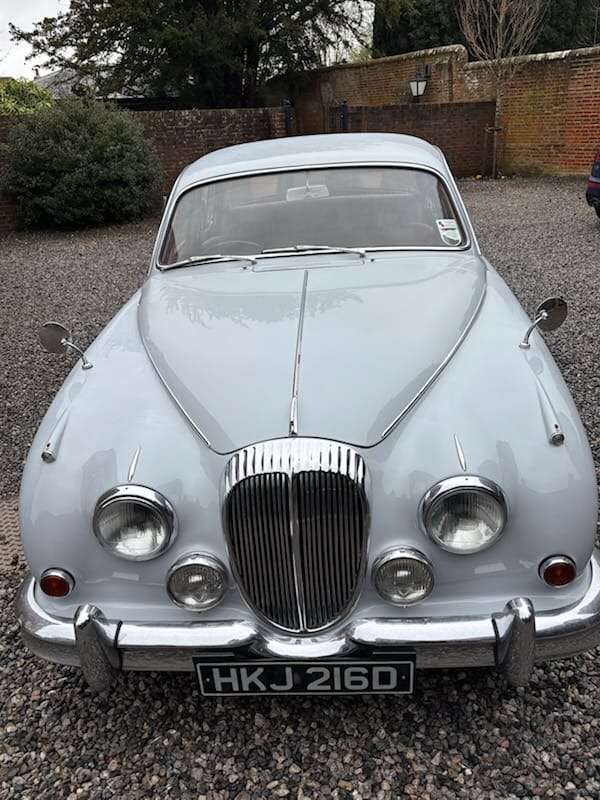 1966 Daimler V8 250 - Image 1