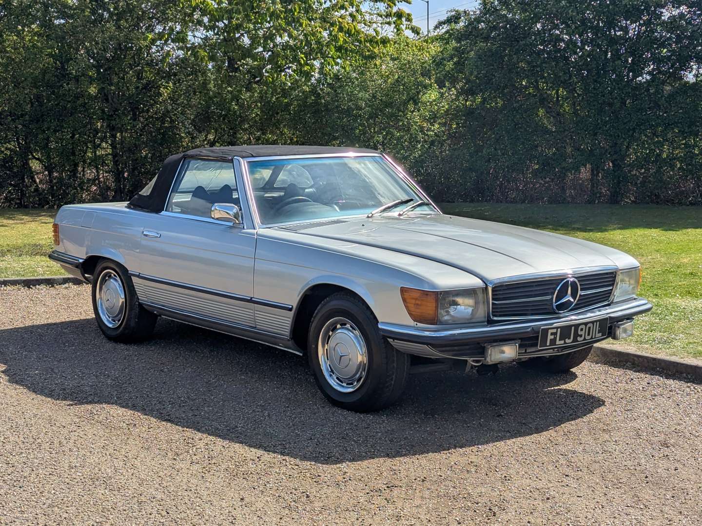 1972 MERCEDES R107 350SL - Image 1