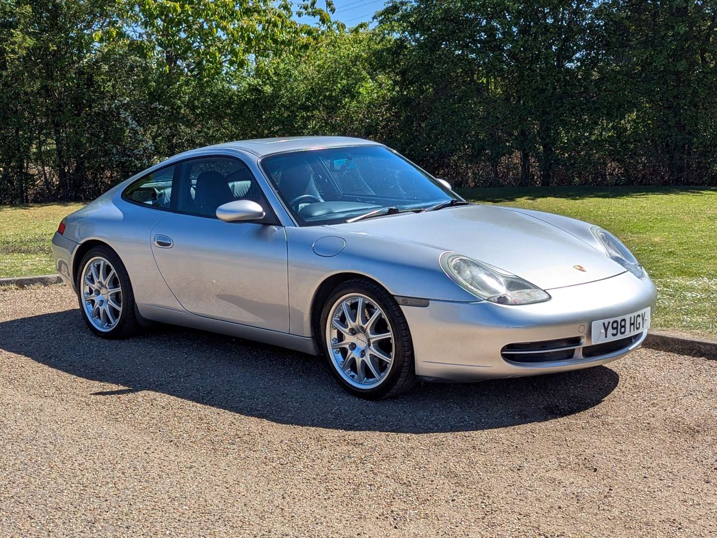 2001 PORSCHE 911 CARRERA 4 - Image 1