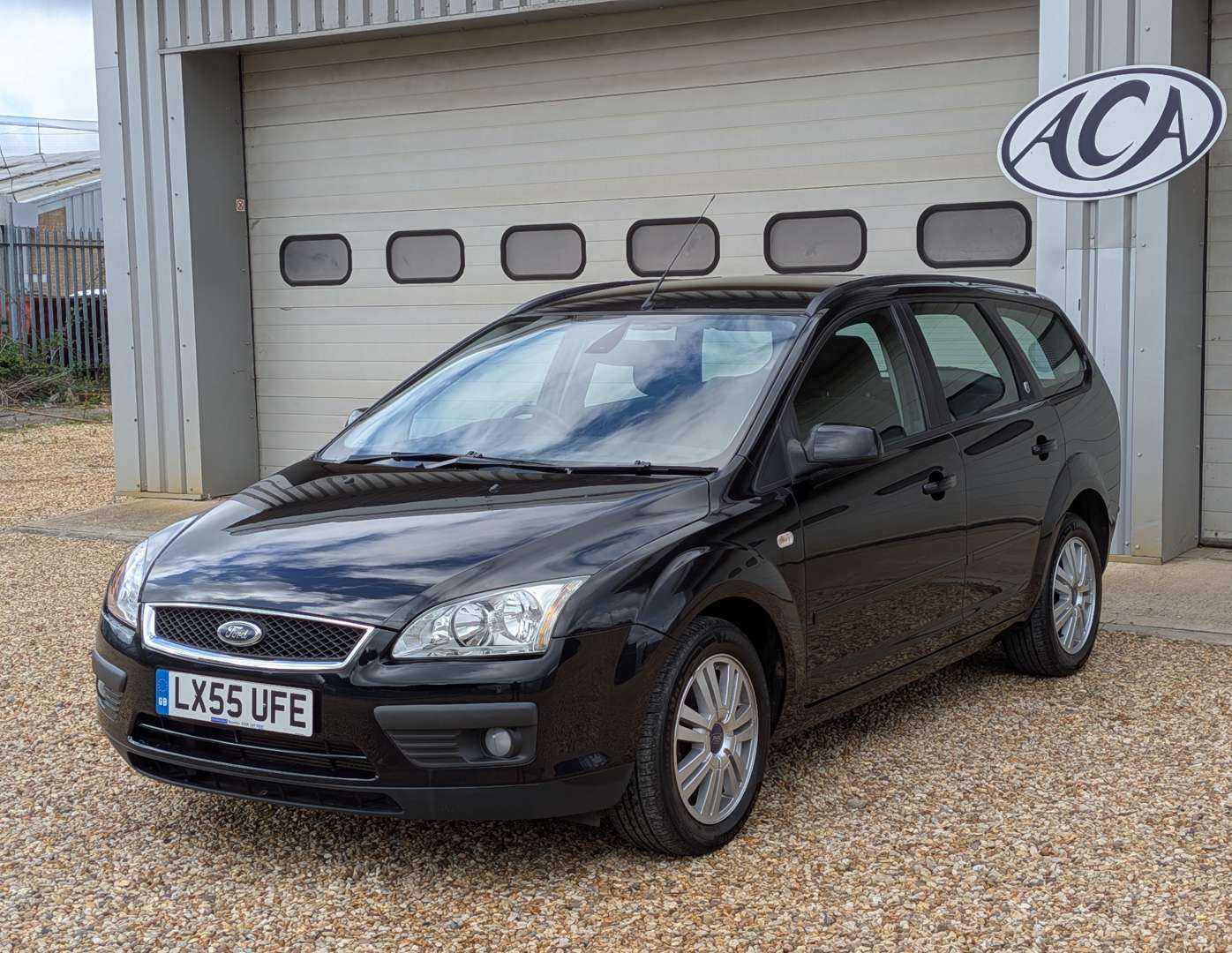 2005 FORD FOCUS GHIA T - Image 1
