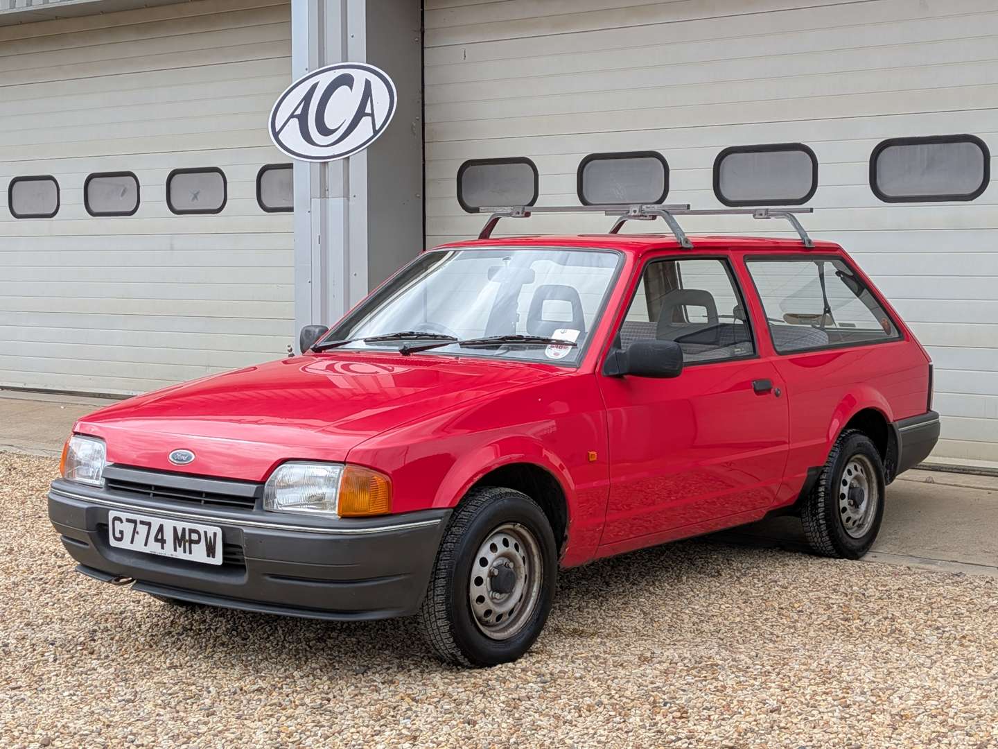 1990 FORD ESCORT POPULAR ESTATE - Image 1
