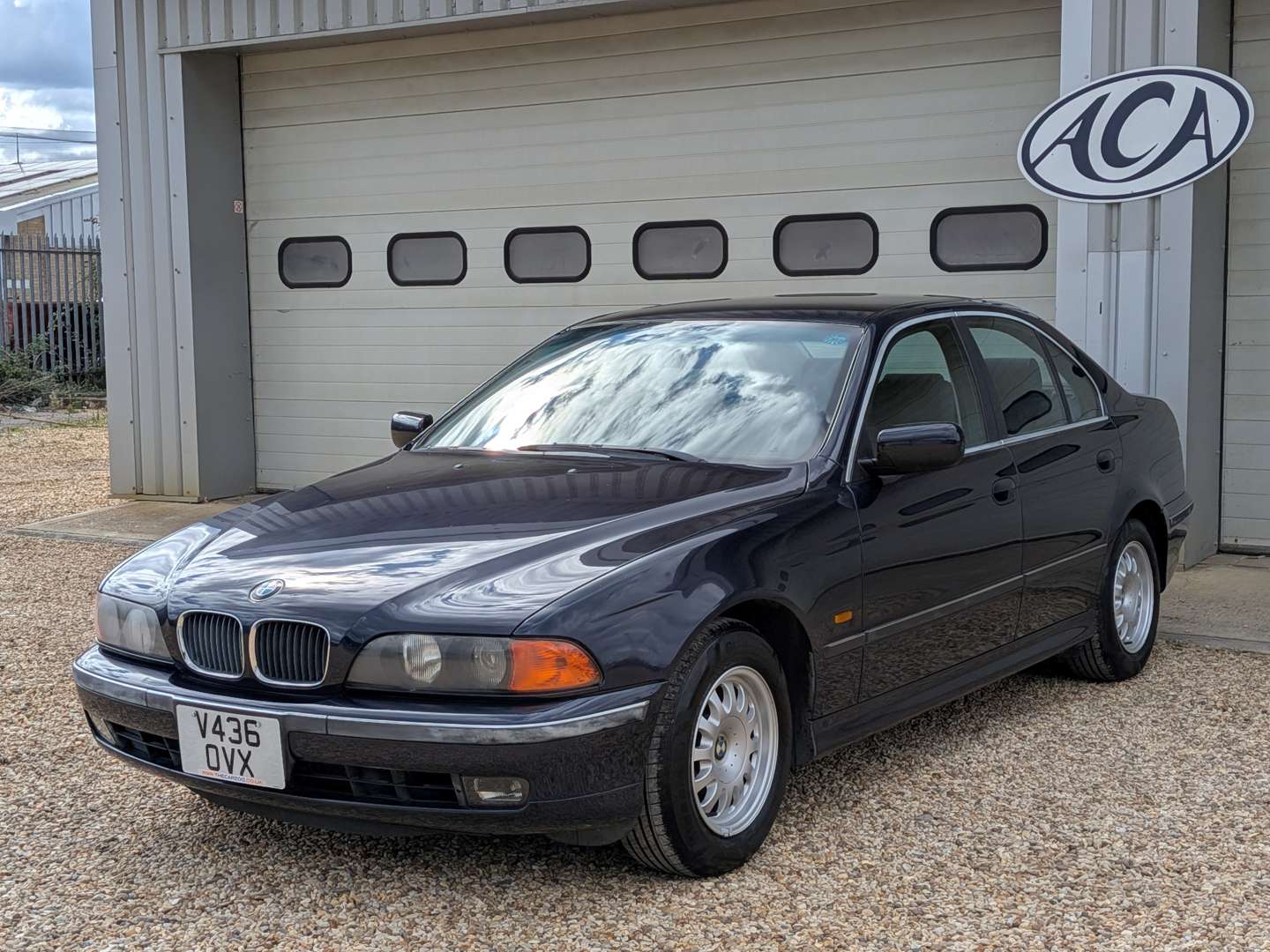 2000 BMW 525I E39 - Image 1