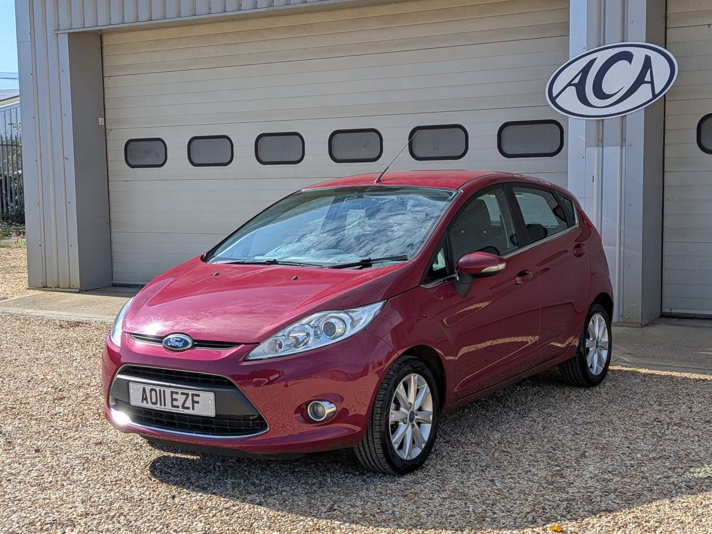 2011 FORD FIESTA ZETEC - 3K MILES AND ONE REIGISTERED OWNER FROM - Image 1