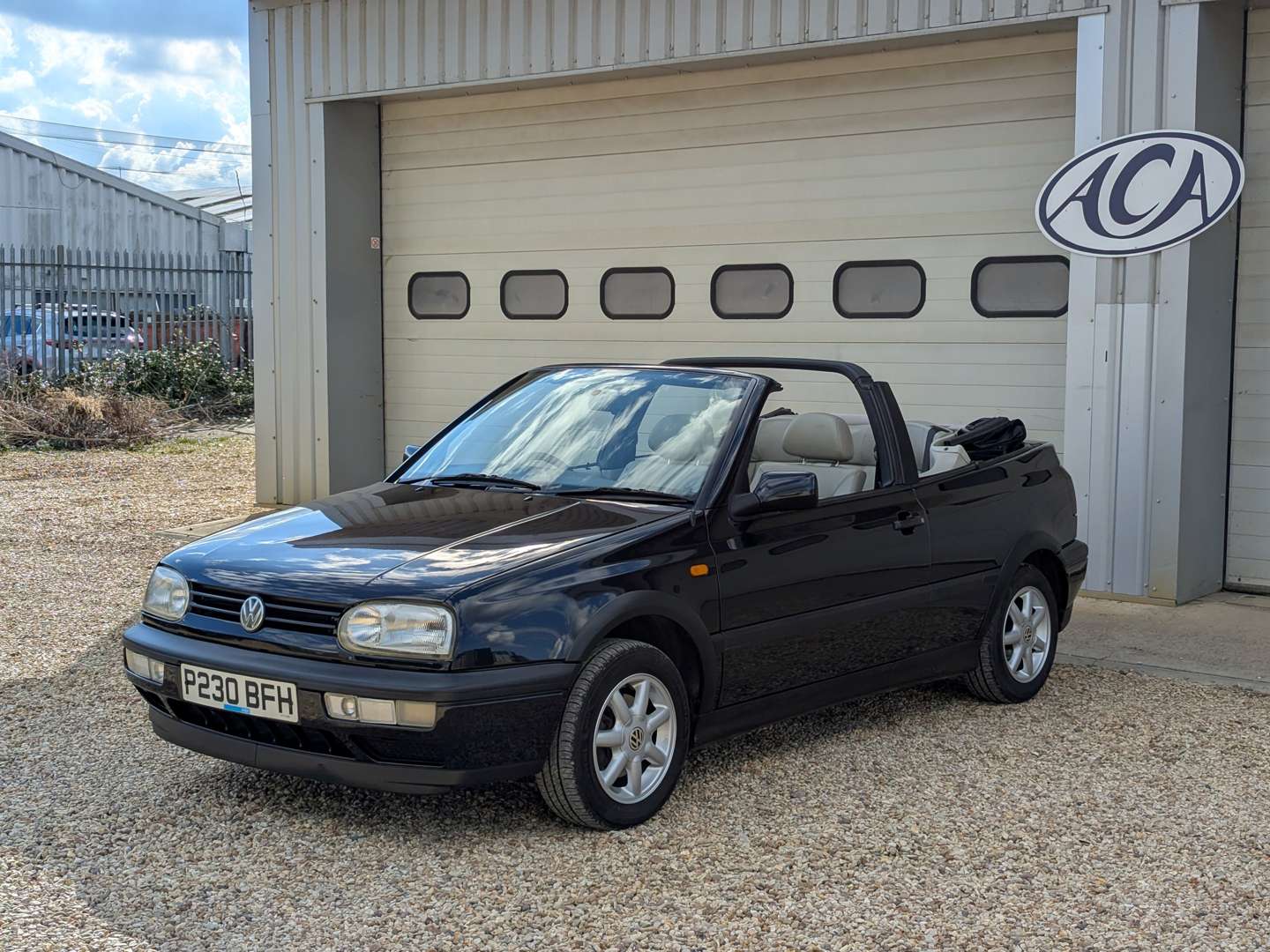 1997 VW GOLF AVANTGARDE CABRIOLET - Image 1