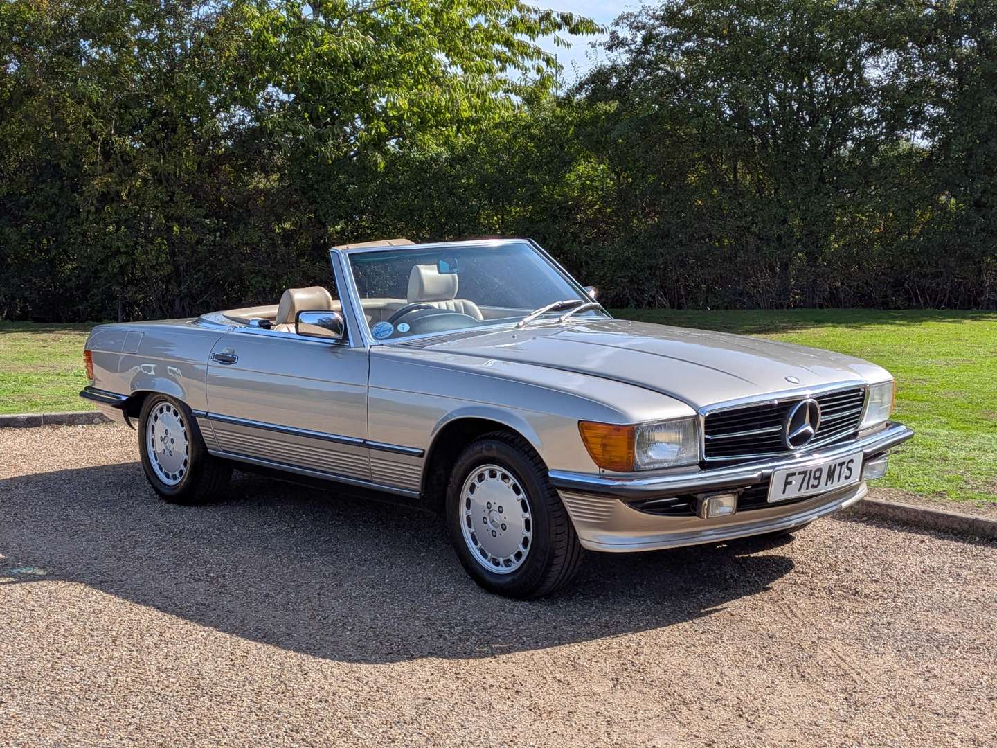 1989 MERCEDES 300SL R107 AUTO - Image 1