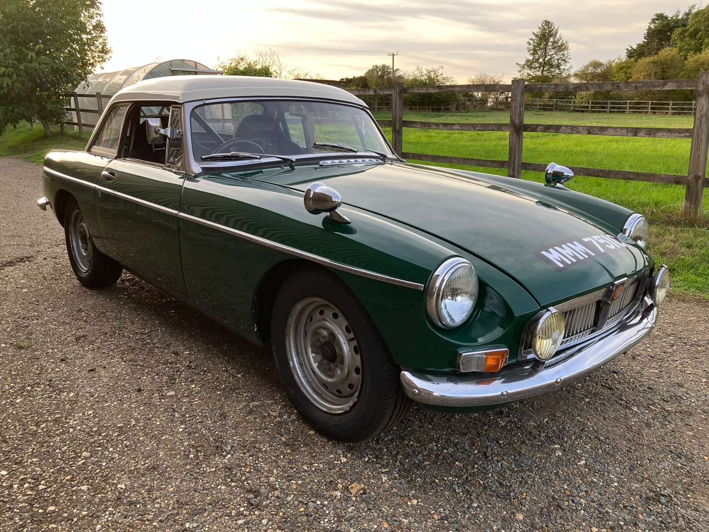 1965 MG B ROADSTER - Image 1