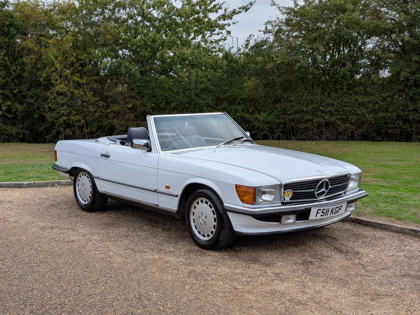 1988 MERCEDES 300SL R107 - Image 1