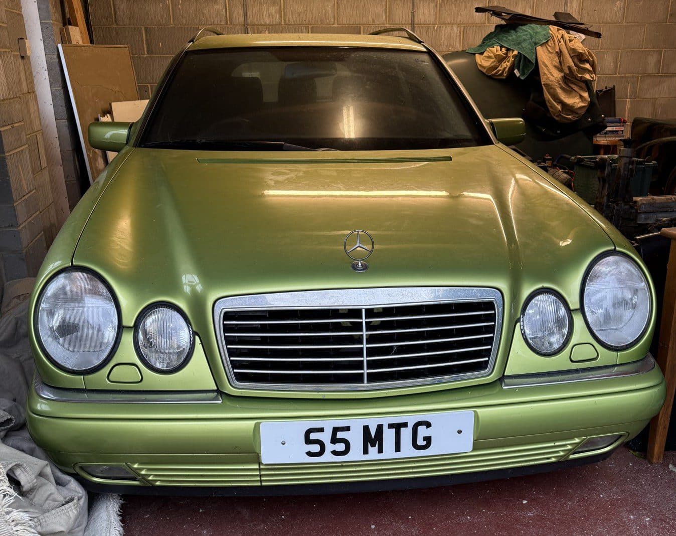 1999 Mercedes-Benz E320 Avantgarde Estate - Image 1