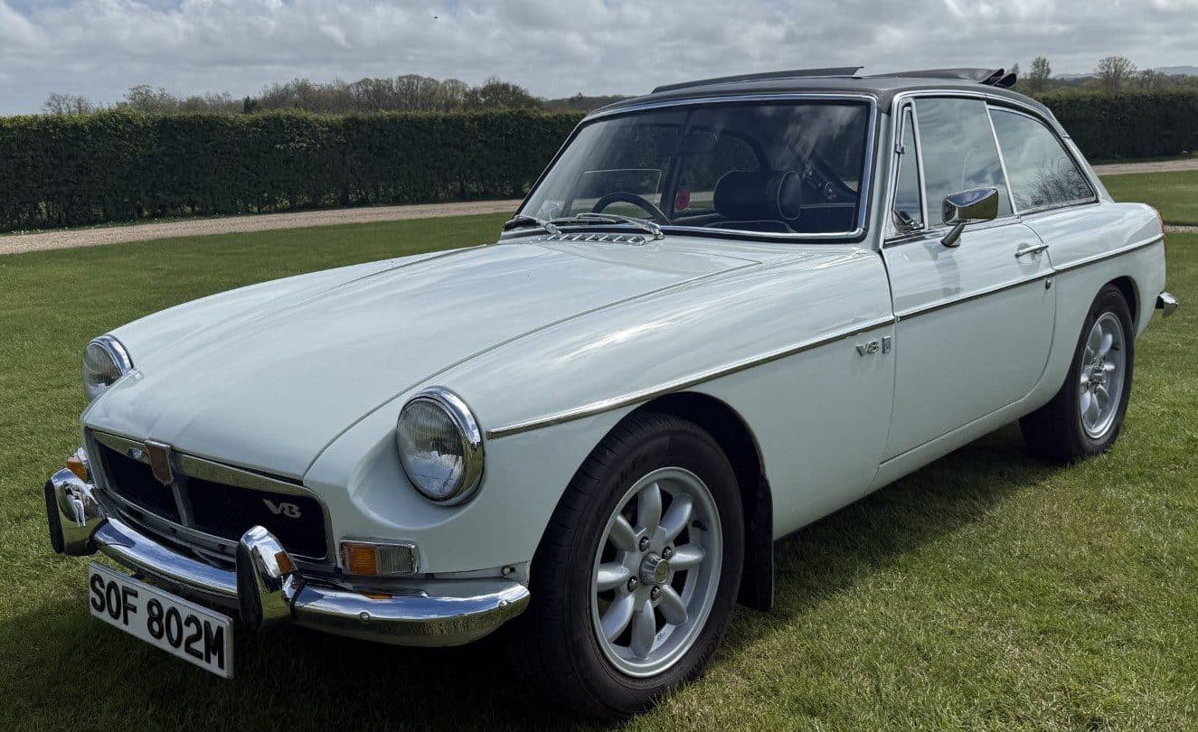 1974 MG B GT V8 - Image 1