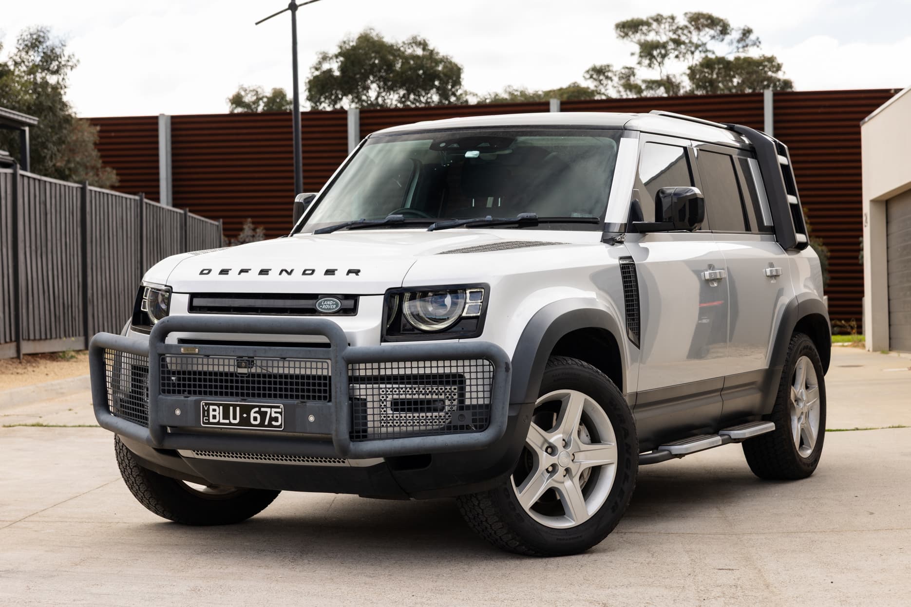 2020 Land Rover Defender 110 P400 SE - Image 1