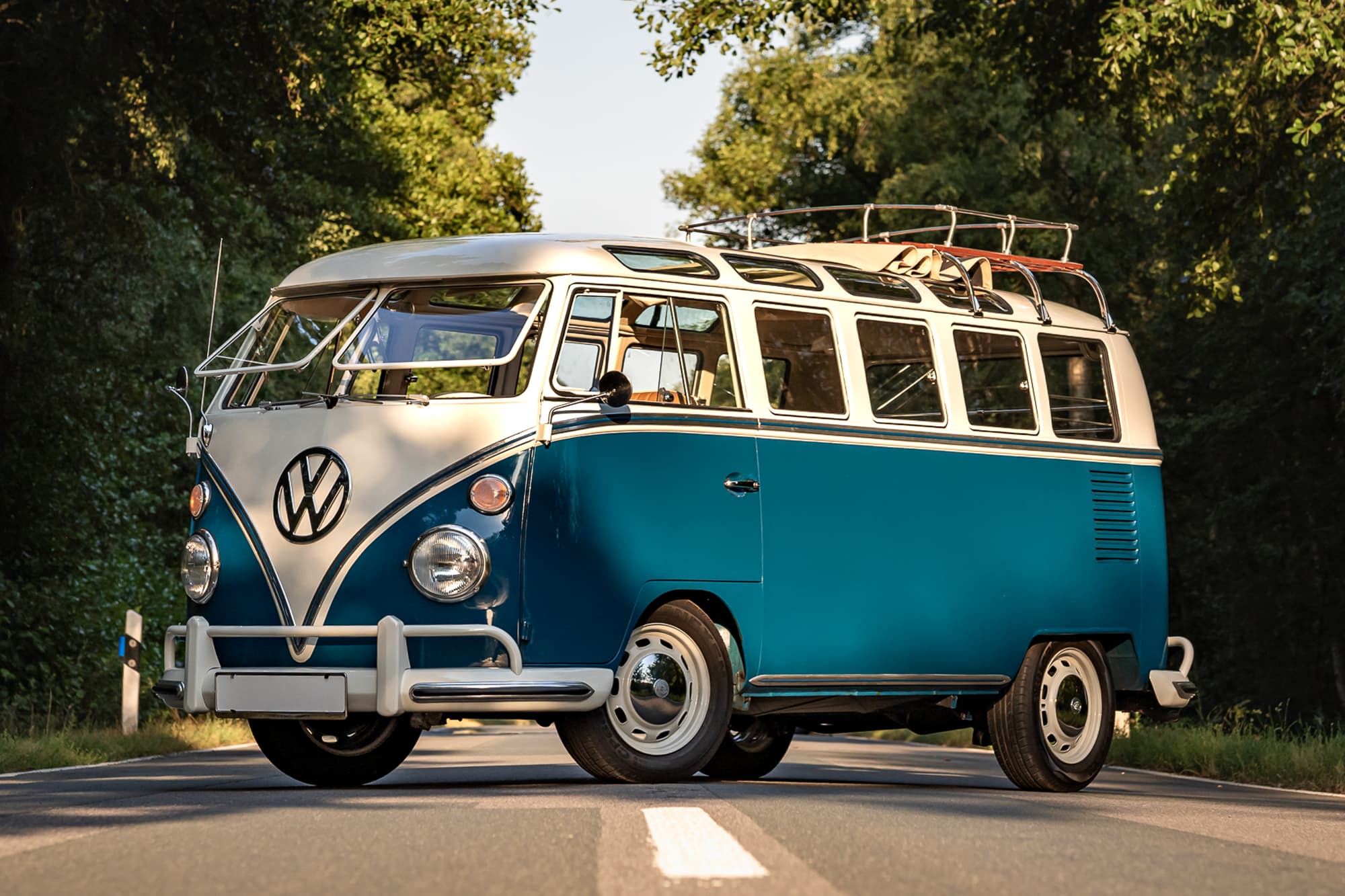 1967 Volkswagen Type 2 (T1) Splitscreen ‘Samba' - Image 1