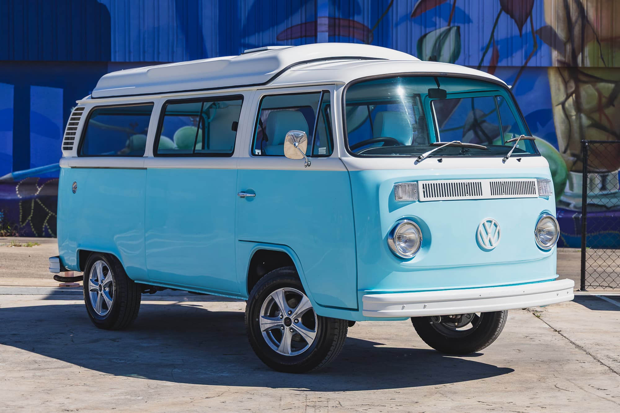 1974 Volkswagen Type 2 (T2) Kombi - Image 1