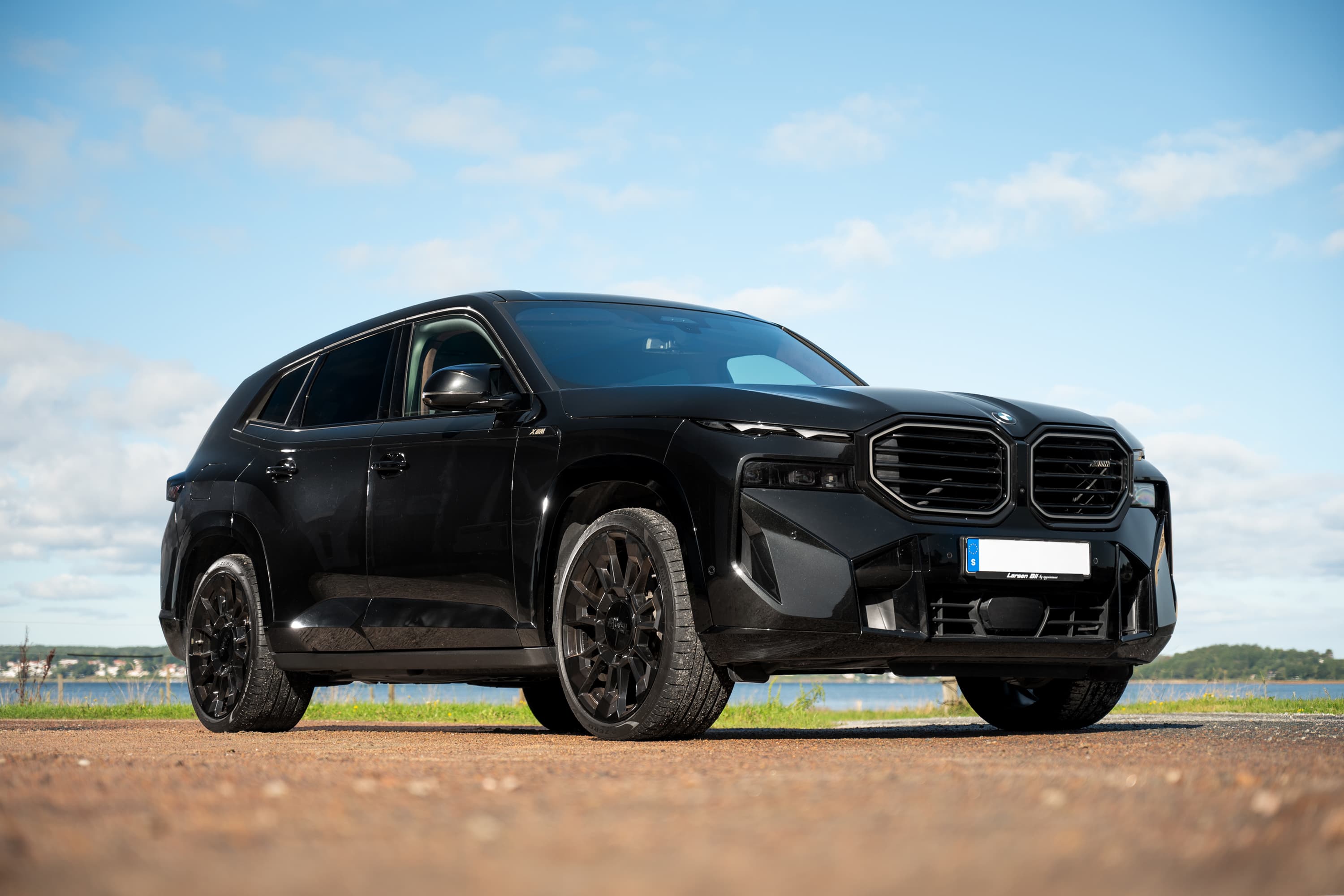 2023 BMW XM - Image 1