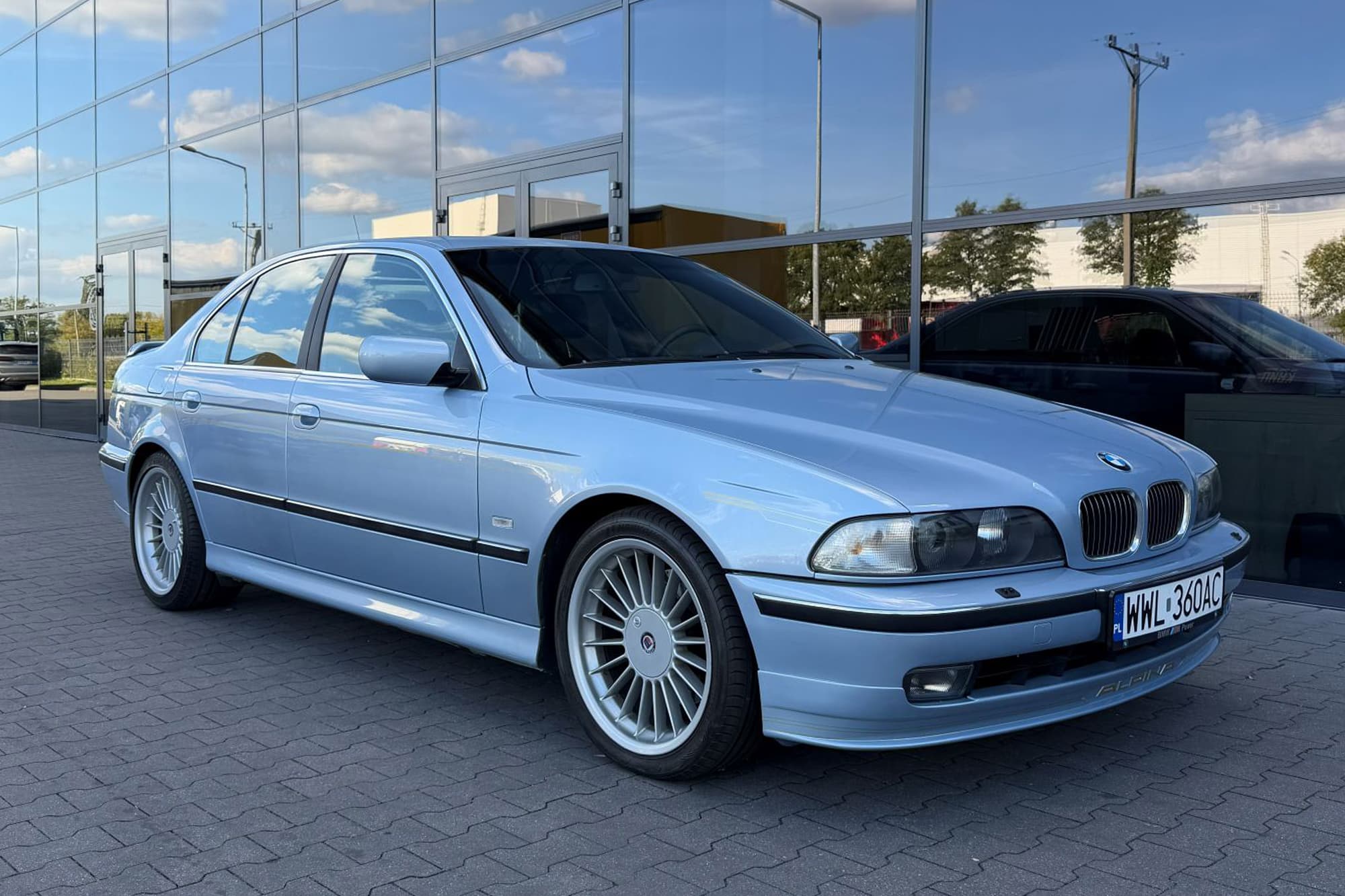 2000 BMW Alpina (E39) B10 V8 - Image 1