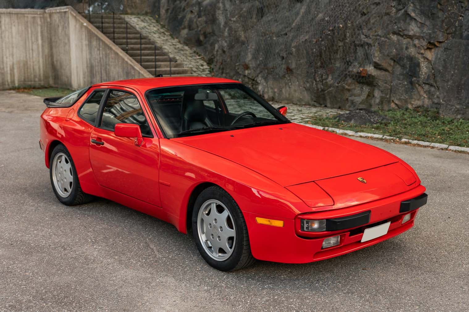 1987 Porsche 944 S - Image 1