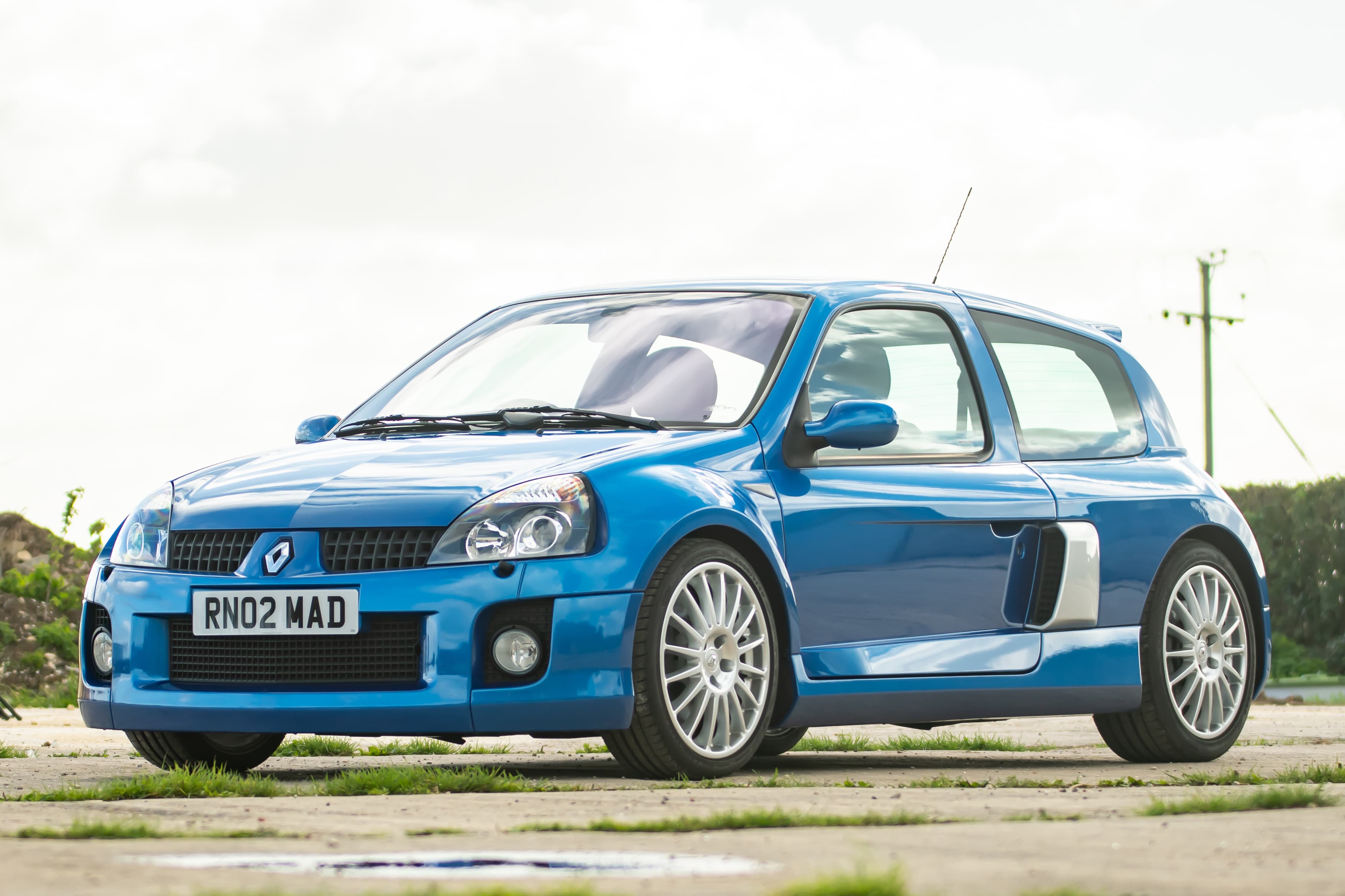 2003 Renault Clio V6 Phase 2 - Image 1