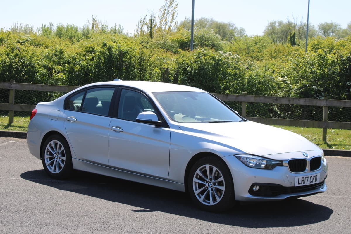 2017 BMW 320I Se Auto - Image 1