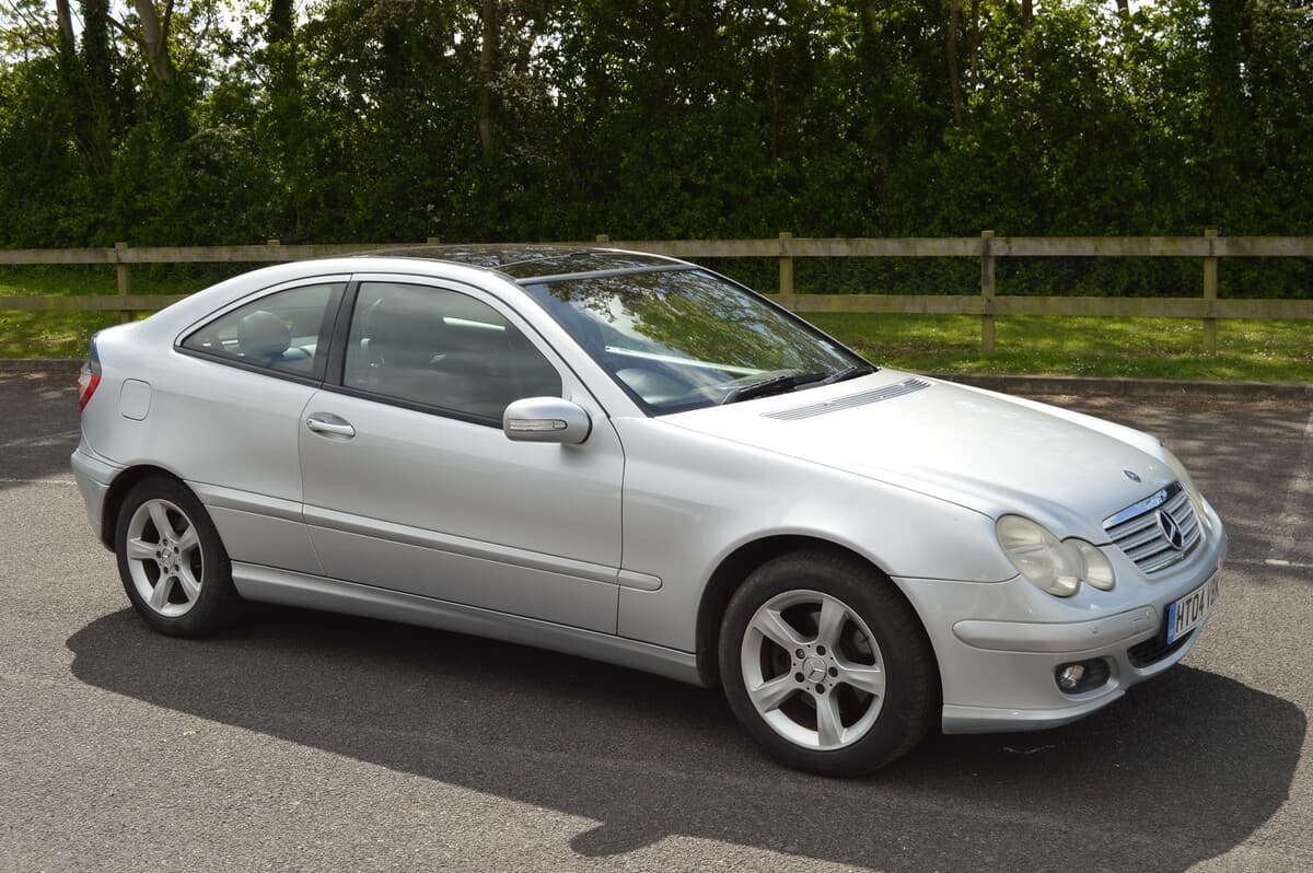 2004 Mercedes C200 Cdi Se Auto - Image 1