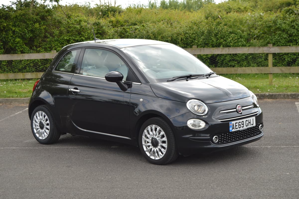 2019 Fiat 500 Lounge - Image 1
