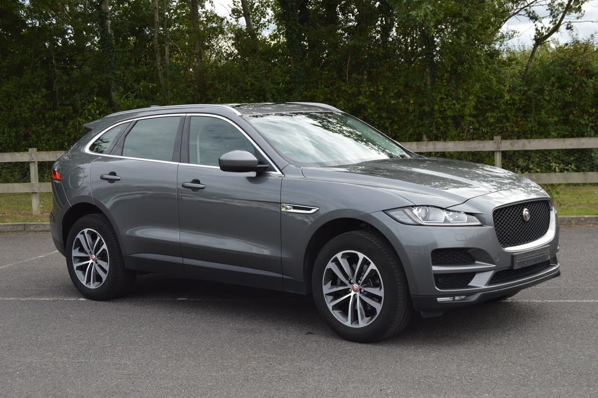2017 Jaguar F-Pace Portfolio D Auto - Image 1