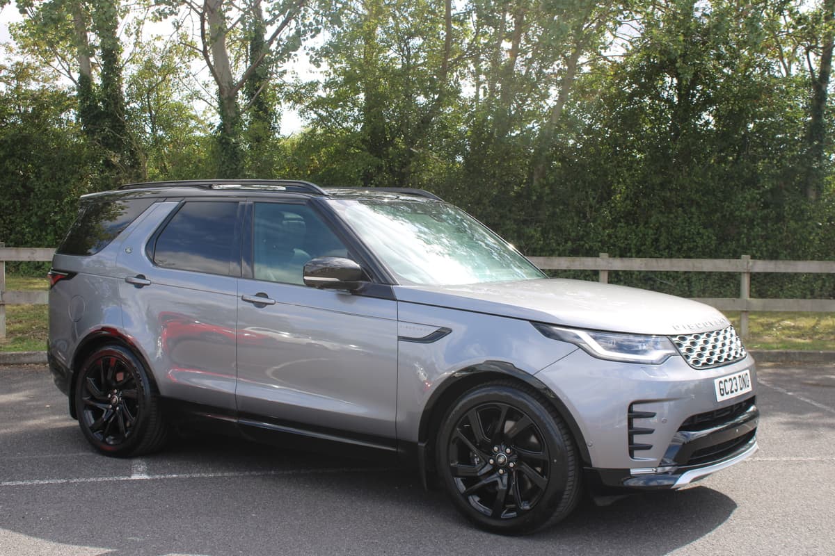 2023 Land Rover Discovery Metro Ed D Mhev - Image 1