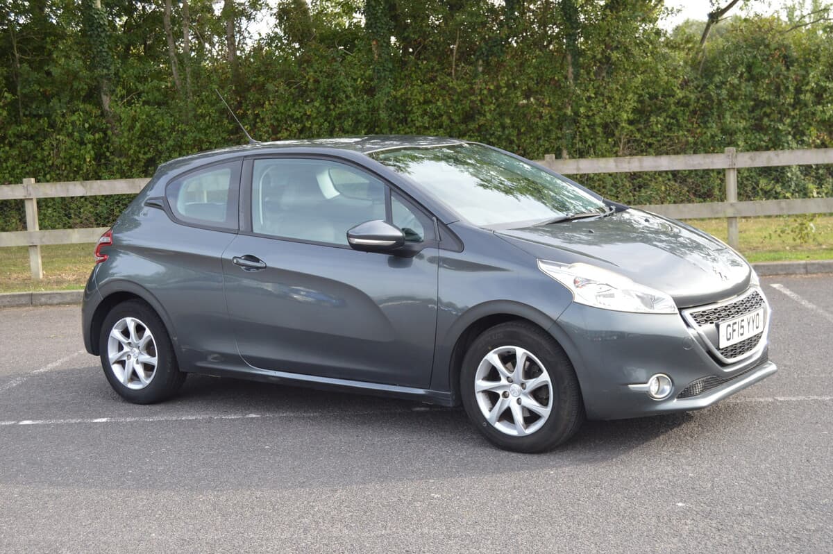 2015 Peugeot 208 Active - Image 1