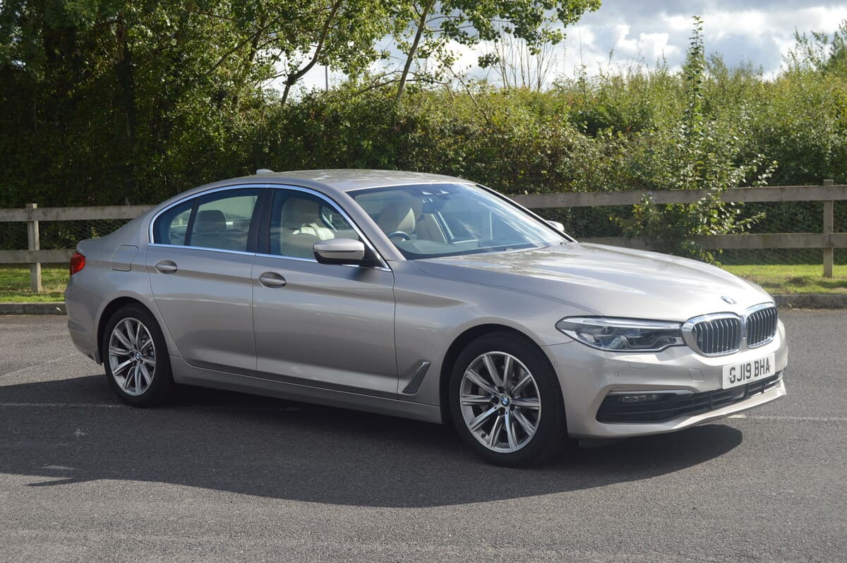 2019 BMW 530E Se Auto - Image 1