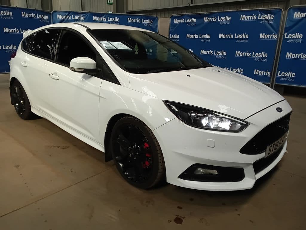 2018 Ford FOCUS 2.0T EcoBoost ST-3 Navigation 5dr - Image 1