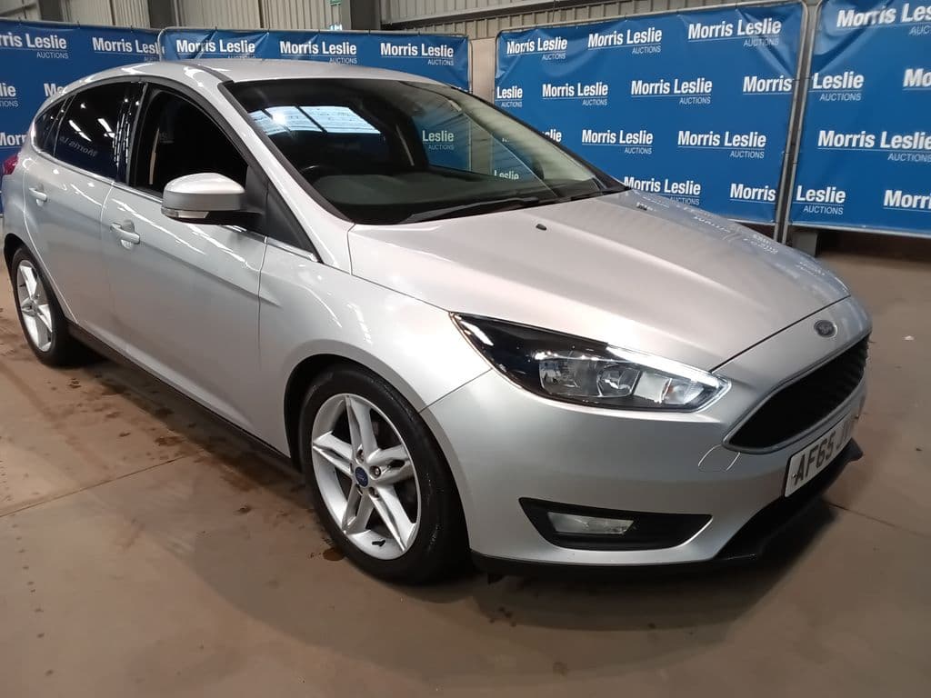 2015 Ford FOCUS 1.0 EcoBoost 125 Zetec 5dr - Image 1