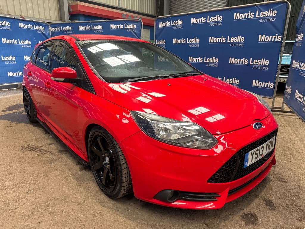 2013 Ford FOCUS 2.0T ST 5dr - Image 1
