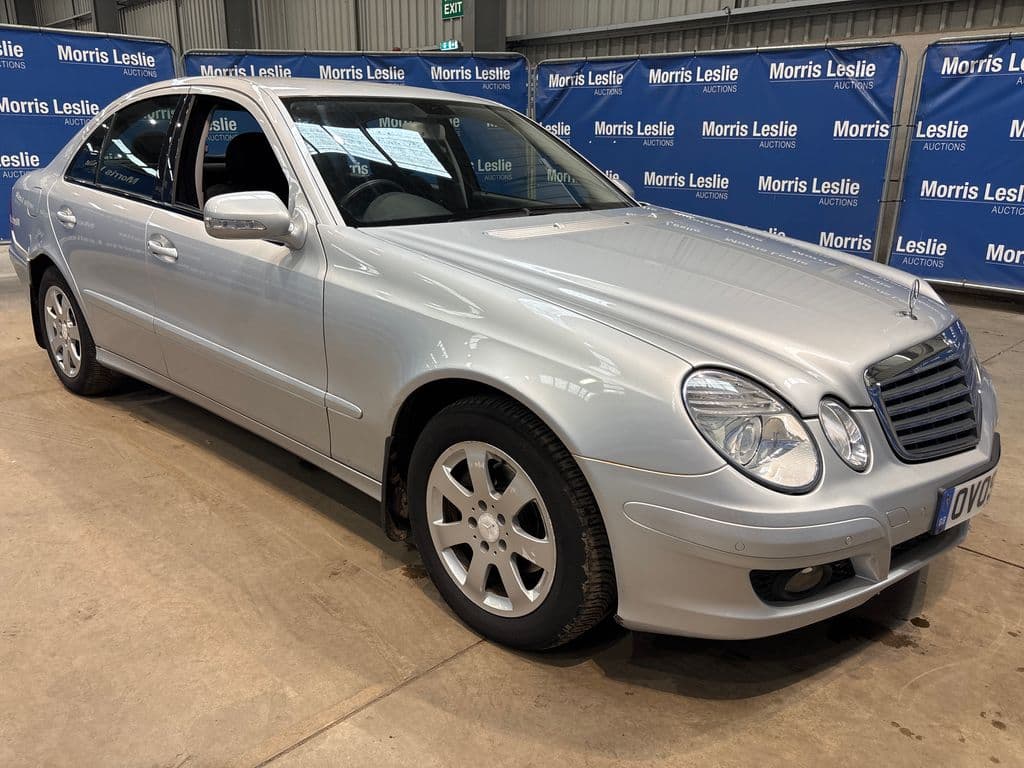 2009 Mercedes E CLASS E220 CDI CLASSIC - Image 1