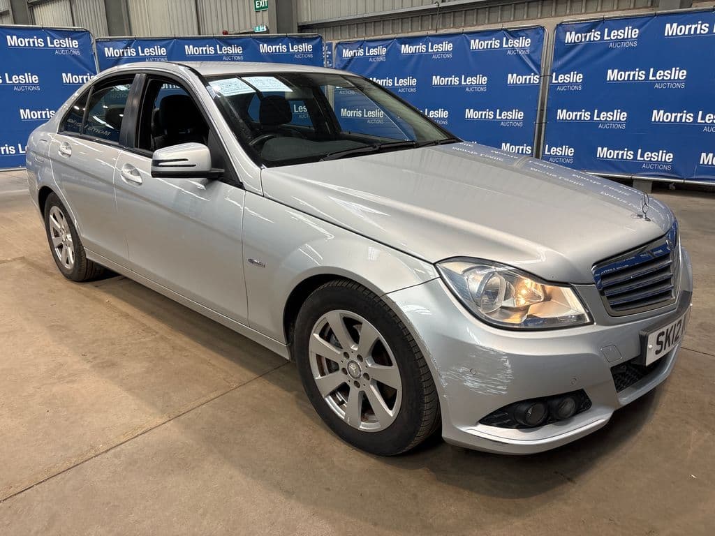 2012 Mercedes-Benz C CLASS C180 BlueEFFICIENCY SE 4dr Auto - Image 1