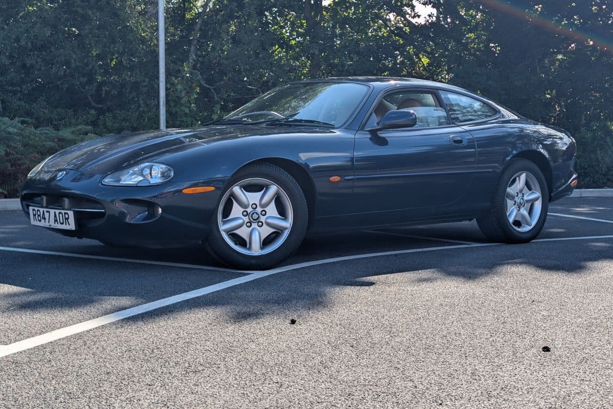 JAGUAR XK8 COUPE - Image 1