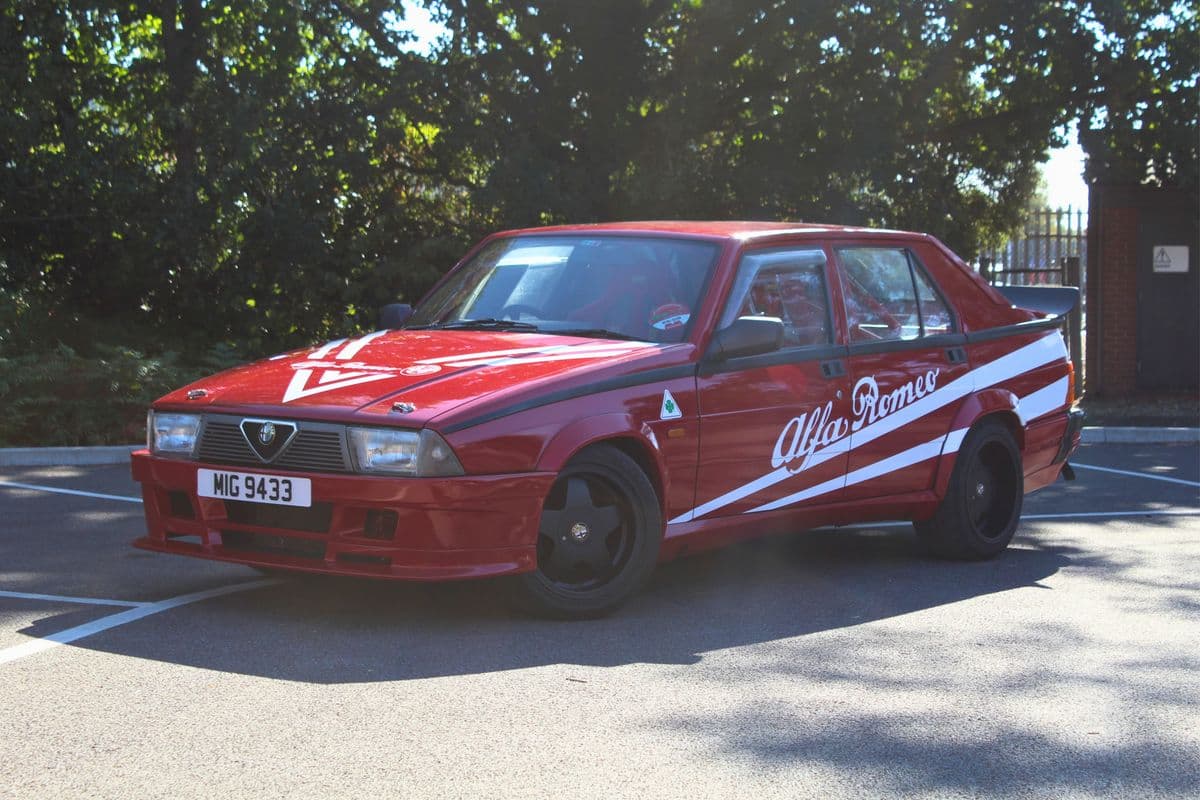 ALFA ROMEO 75 3.0 V6 - Image 1