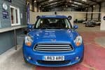 Mini Countryman - Image 1