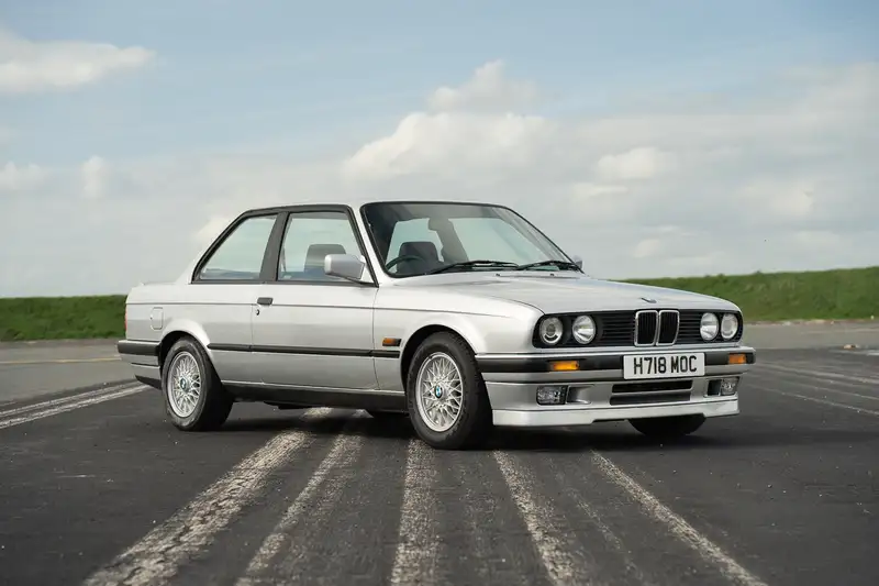 1990 BMW 318is Coupé (E30) - 54,869 miles - Image 1