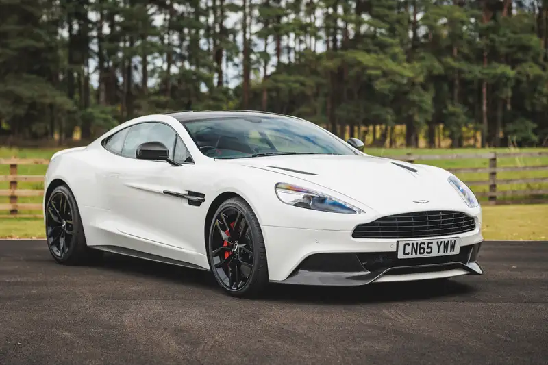 2015 Aston Martin Vanquish Carbon White Edition - Image 1