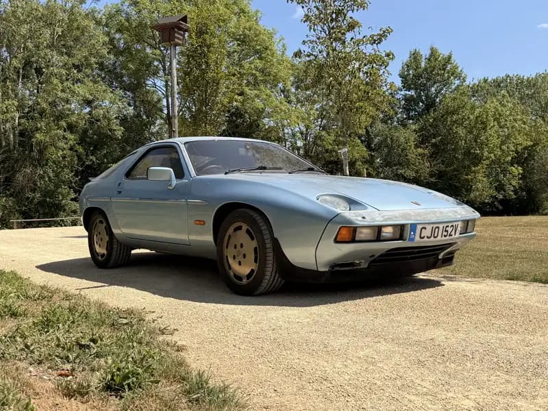 Iconic Auctioneers - 1980 Porsche 928 S Coupé - Manual-Sold - Image 1