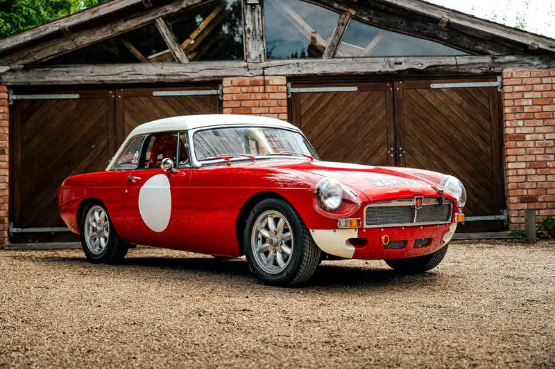 1971 MG B Roadster with Hardtop to Fast Road / Competition Spec - Image 1