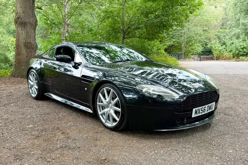 2007 Aston Martin V8 Vantage - Manual - Image 1
