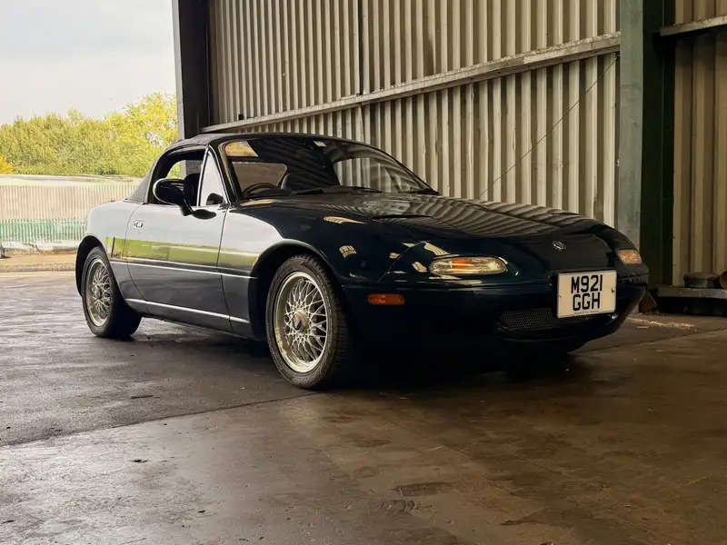 Iconic Auctioneers - 1994 Mazda MX-5 Eunos RS Special 1800cc Limited Edition MK 1-For Sale - Image 1