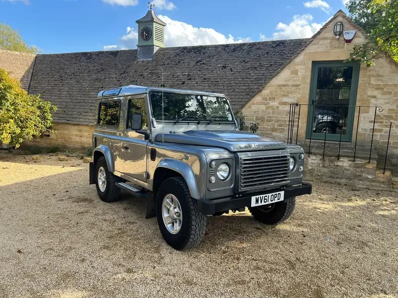 2011 Land Rover Defender 90 2.4 XS - Image 1