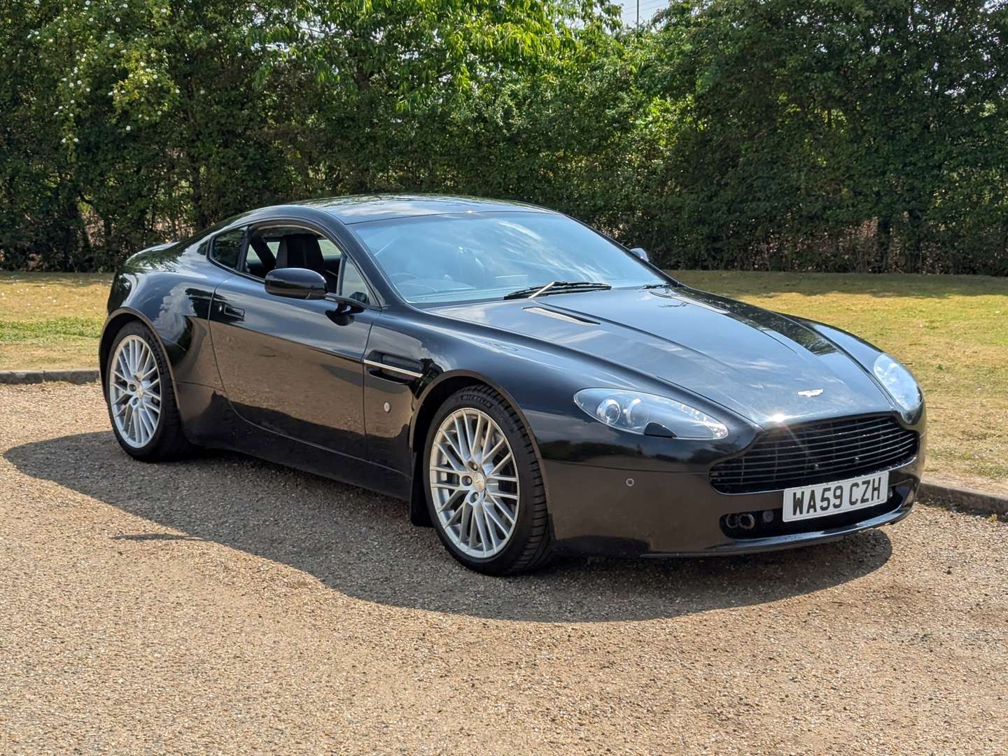 2009 ASTON MARTIN VANTAGE V8 AUTO - Image 1