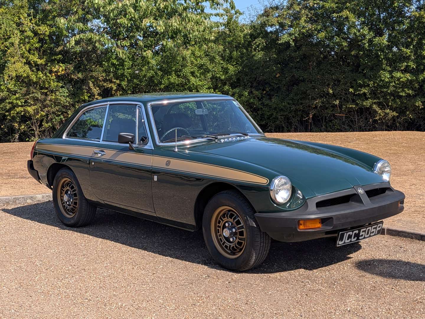 1975 MG B GT JUBILEE - Image 1