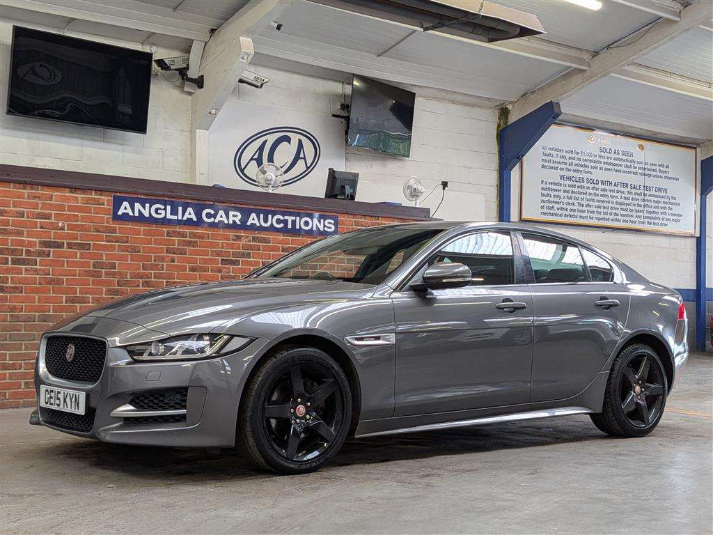 2015 JAGUAR XE R-SPORT D AUTO - Image 1